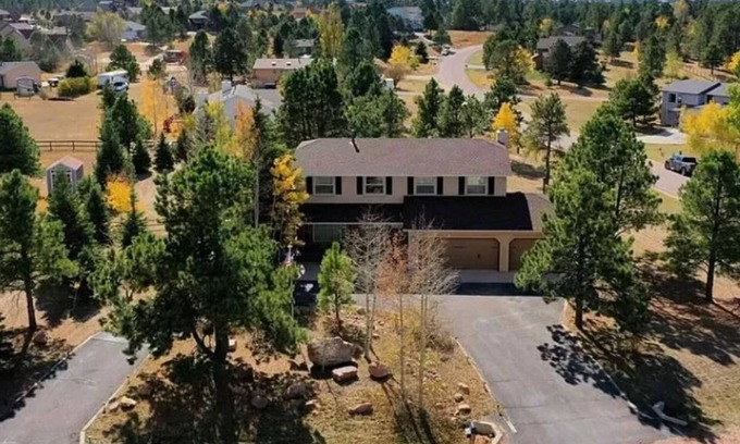 Colorado Springs Casa | Beautiful Home w/Bdrm on main level, Mountain View & close to Air Force Academy