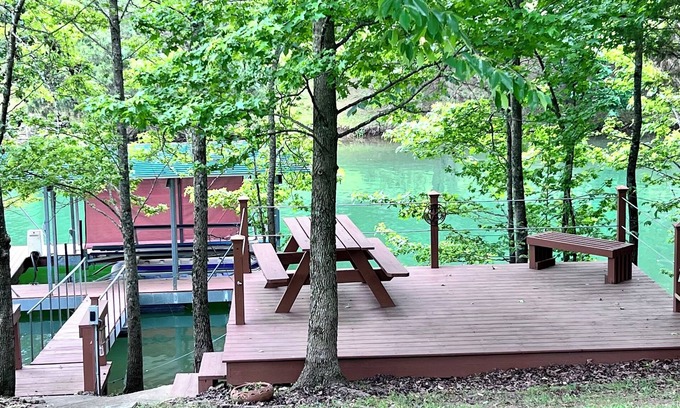 Winchester Casa | Beautiful home with private boat slip & dock just down the road.