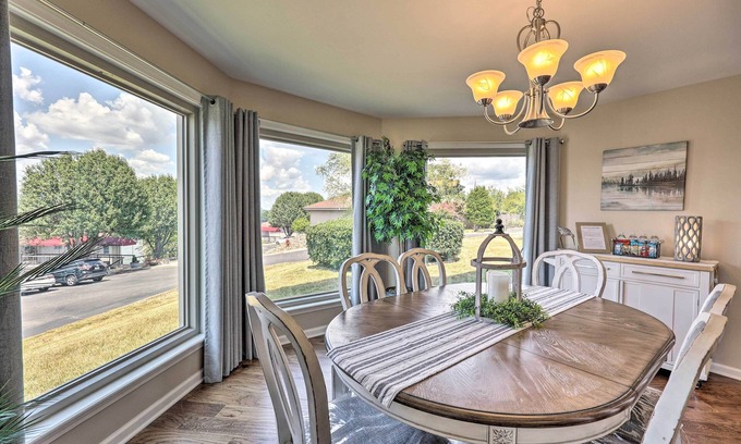 Lake Hamilton Apartamento | Beautiful Hot Springs Condo w/ Lake Hamilton Views