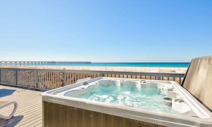 Lullwater Beach On Gulf Of Mexico Casa | Hermosa casa con bañera de hidromasaje directamente en la playa - 7 casas abajo de Pier Park