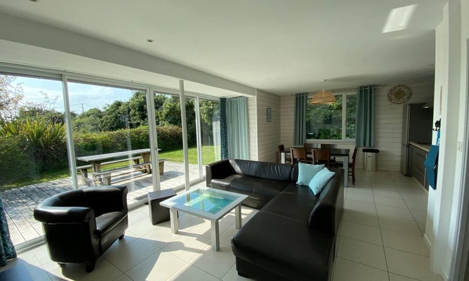 Guisseny Cabaña | HERMOSA CASA A 100 METROS DE LA PLAYA CON PISCINA CUBIERTA Y CLIMATIZADA