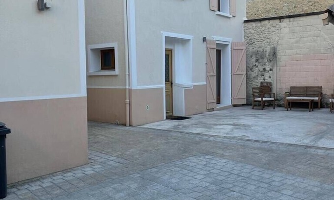 Centre Cabina | BEAUTIFUL HOUSE 11 MM FROM THE CHAMPS ELYSEES