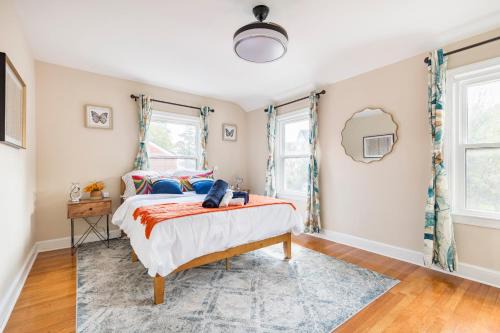Arlington Casa | Beautiful House 9 Beds King Bed 3 Baths Family Friendly