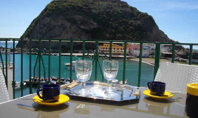 Sant'Angelo Casa | Preciosa casa junto al mar. 50 mt. playa. S. Angelo. Isla de Ischia. Bahía Nápoles-Capri