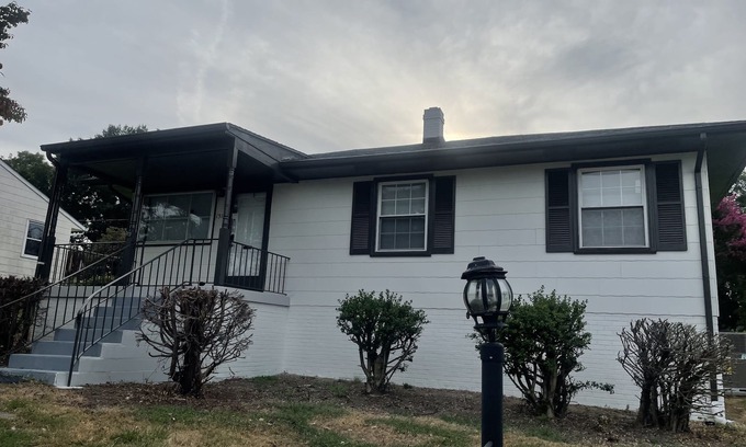 Greensboro Casa | Beautiful house close to downtown & Cone Hospital