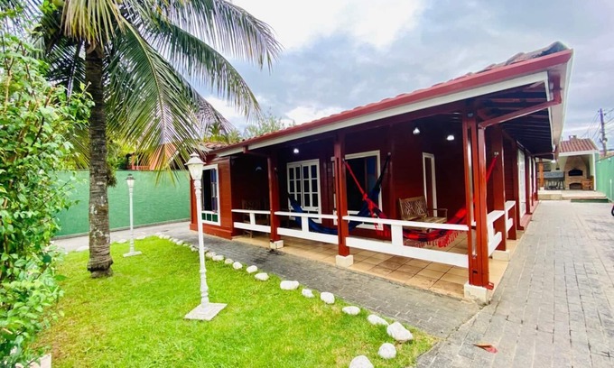 Prainha Casa | Hermosa casa para fines de semana y temporada con piscina y barbacoa