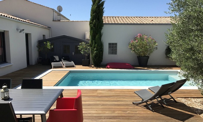Nieul-sur-Mer Casa | Hermosa casa, piscina climatizada, a 10 minutos de La Rochelle y el puente Ile de Ré