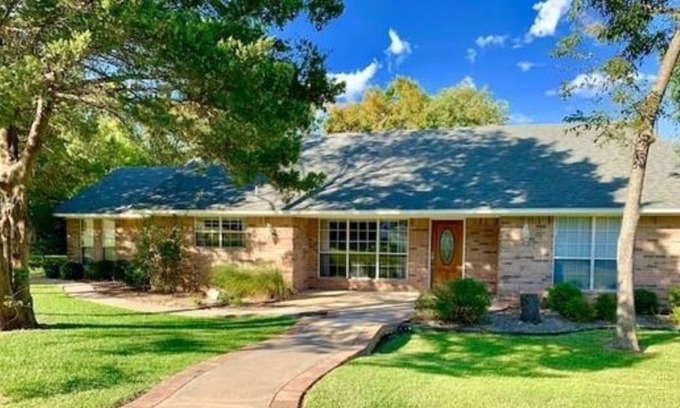 Kingston Casa | Beautiful House in Caney / Soldier Creek Located at Lake Texoma