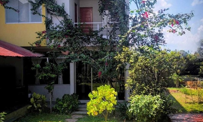Tarapoto Casa | Bella casa de las BUGANVILLAS a 5 minutos del aeropuerto y la plaza central.