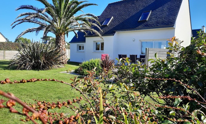 Landeda Casa | Casa bonita reciente y calurosa, vista mar - 600m playas