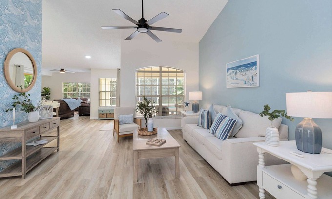 Sunridge Woods Casa | Beautiful House- Pool- Star Wars Game Room