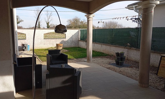 Jons Casa | Beautiful house-St Exupéry-Viarhona-T3- Pets allowed