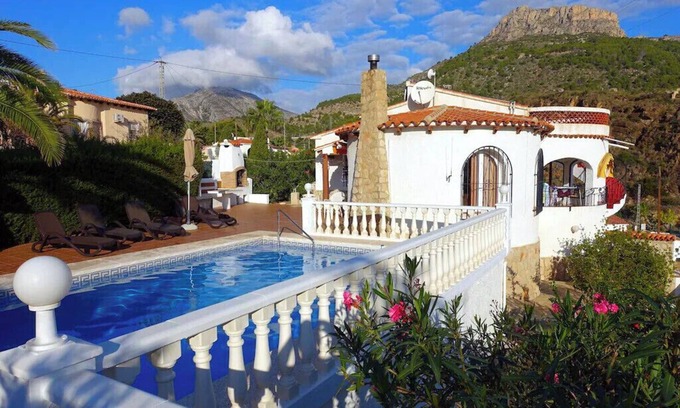 La Canuta Villa | Preciosa casa, piscina privada e impresionantes vistas al mar y al Peñon