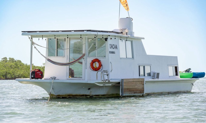 Key West Alquiler De Eote | Beautiful Houseboat in Key West