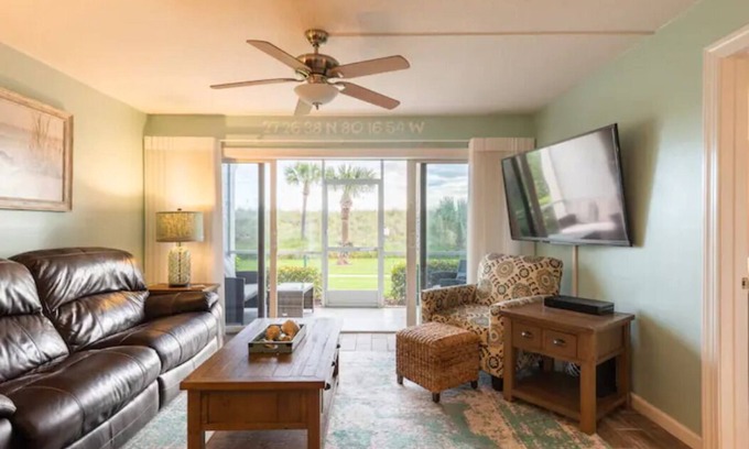 Fort Pierce Casa | Beautiful Hutchinson Island Condo - Steps to Ocean