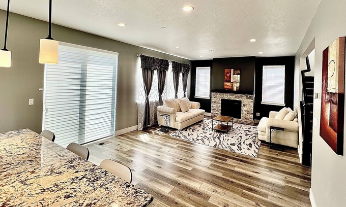 Aloha Casa | Beautiful in Beaverton!