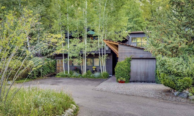 Aspen Casa | Hermosa propiedad de río en la ciudad de Aspen