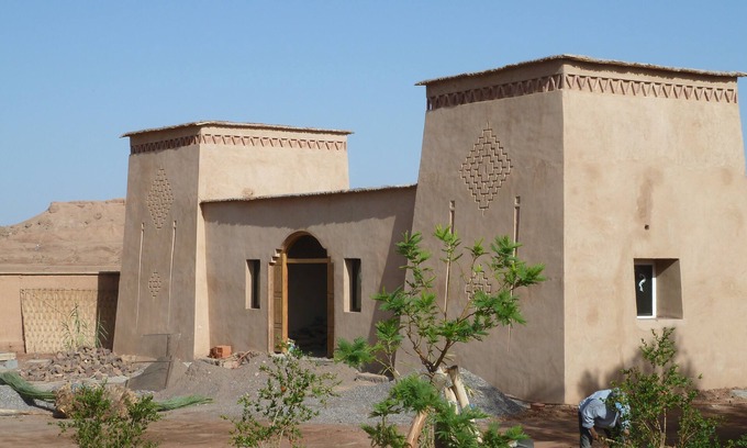 Ouarzazate Casa | Hermosa villa de kasbah con piscina en alquiler