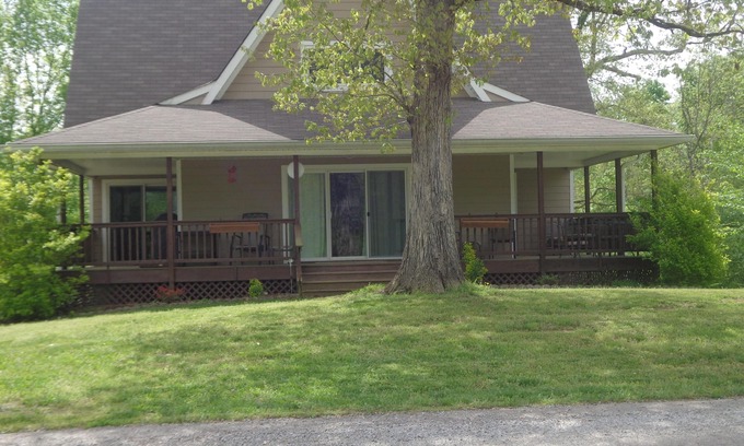Waverly Cabina | Hermoso Lago Kentucky Getaway