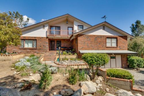 Kernville Casa | Beautiful Kernville Home with Game Room and Mtn Views!
