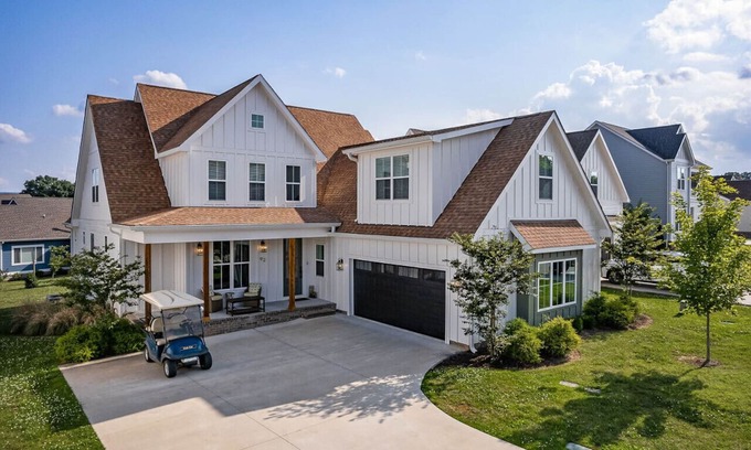 Winchester Casa | Beautiful Lake Home Retreat with Lake and Marina Access and Golf Cart