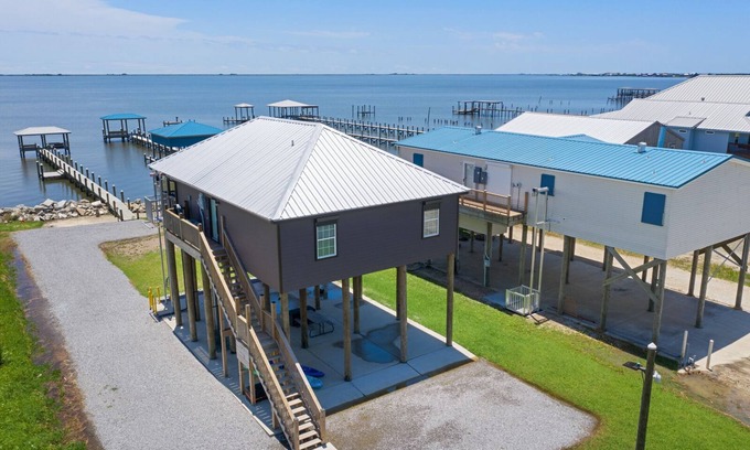Lake Catherine Casa | Beautiful Lake House w/ Private Pier & Dock, Kayaks, Fishing + Crabbing Gear