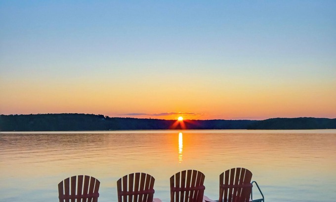 Baysville Cabaña | Hermoso lago de bahías Cottage w / 310 'Costa privada y sol todo el día!