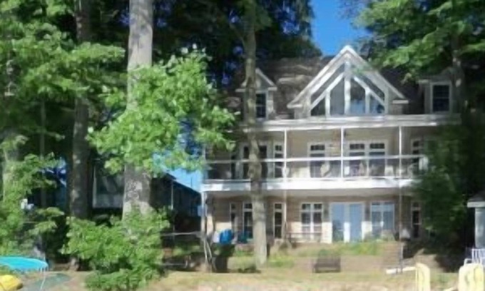 Marcellus Casa | Hemlock Lake Heavenly Haven