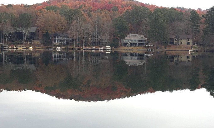 Waleska Casa | Beautiful Lakefront Home on Lake Arrowhead/2 full kitchens, 2 primary bedrooms