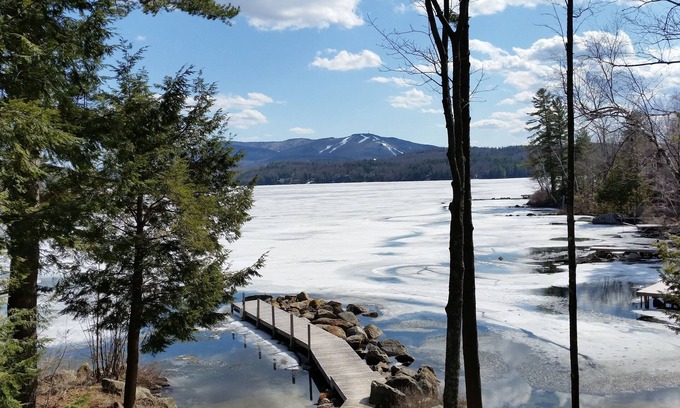 Sunapee Casa | Hermosa casa frente al lago perfecta para cada temporada