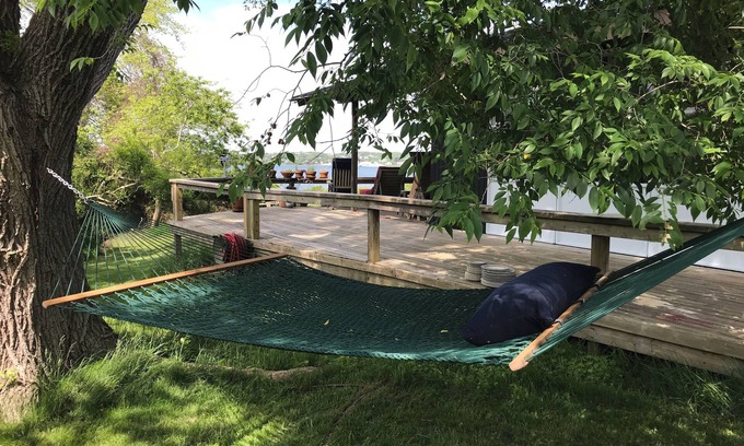 Montauk Casa | Beautiful Lakefront House with Water Access