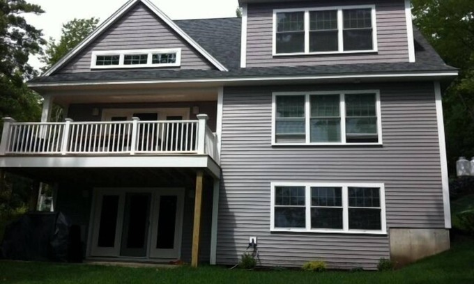 Waterboro Casa | Impresionante nuevo hogar en la hermosa Lake Ossipee