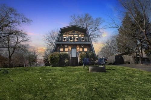 Rutledge Casa | Beautiful Lakeview Chateau with Stunning Views home