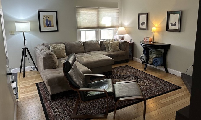 Bausman Casa | Beautiful Lancaster Suburban Townhouse
