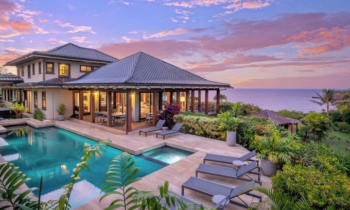 Kalihiwai Casa | Beautiful, large 5 bedroom house with pool and jacuzzi overlooking Kalihiwai Bay