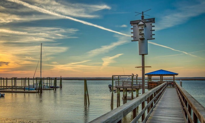 Daufuskie Island Casa | Beautiful Loft with Dock on Inter coastal Waterway Gorgeous Sunset Come by boat!