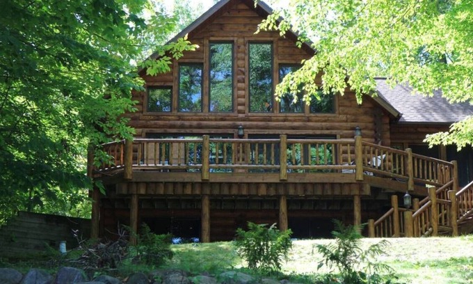 Hayward Cabina | *Beautiful Log Cabin with Sauna*