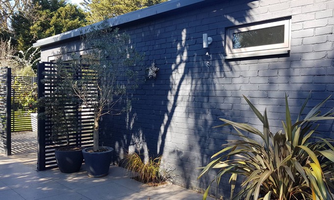 Thurlow Park Apartamento | Beautiful London garden room with private patio