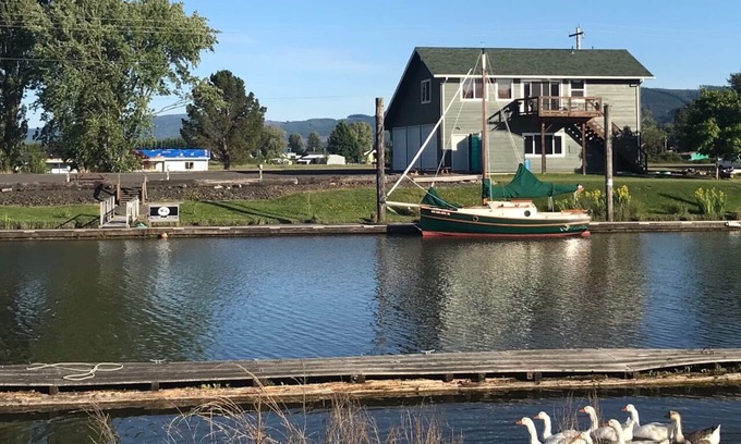 Cathlamet Casa | Hermosa Lower Columbia Hamlet en el agua