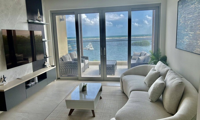 Maria Chiquita Condominio | Beautiful luxury apartment in Playa Escondida, Panama, with stunning ocean views
