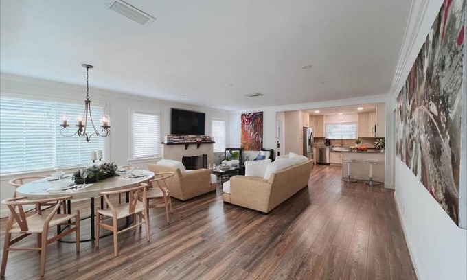 West Palm Beach Casa | Beautiful Main House in West Palm Beach