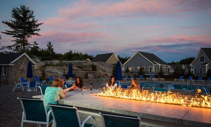 Arundel Casa | Beautiful Maine Cottage With Resort-Like Amenities Close To Beach!