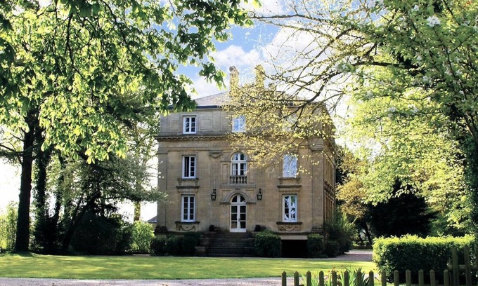 Chambois Otro | Beautiful mansion in a large wood park