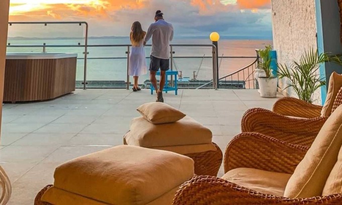 Santo Antonio Casa | Beautiful Mansion with Bay View and Jacuzzi