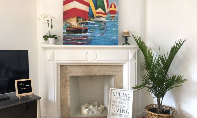 Marina District Casa | Beautiful Marina Home - 2Bed 2Bath - 1 block from Marina Blvd!