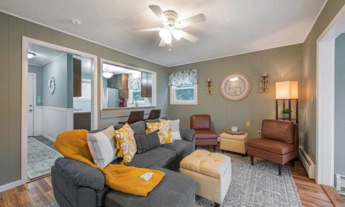 White Cloud Cabaña | Beautiful Michigan River Home