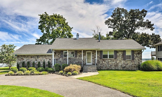 Bowleys Quarters Casa | Beautiful Middle River Retreat w/ Boat Dock!