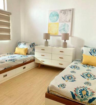 New Manila Apartamento | Beautiful Minimalist 2BR Condo in Aurora Gardens San Juan City near Greenhills