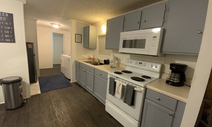 Picayune Casa | Beautiful Mobile Home 35 mins to Nola, Casinos, & Beaches.