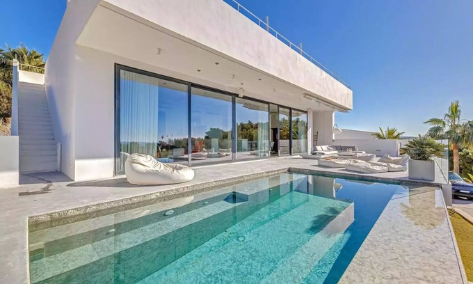 Costa de la Calma Villa | Hermosa, lujosa y moderna villa con bonitas vistas al mar y una bahía desértica